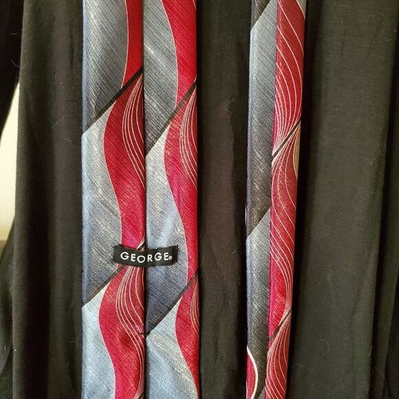 George Red, Gray, & Tan Tie - Picture 5 of 5